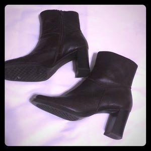 ❤️Hillard & Hanson❤️ Leather boots